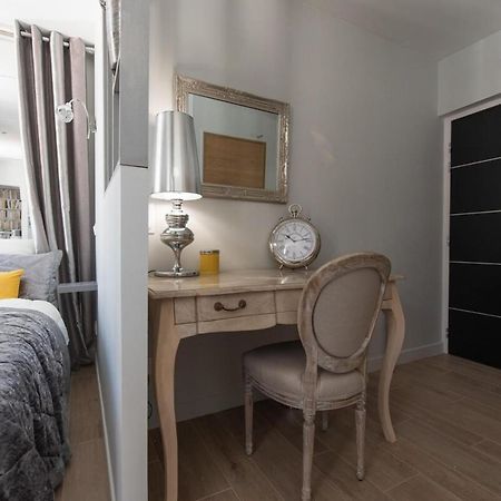 Le Petit Prince- Studio Cosy 2 Pers -Metro Valmy Lione Esterno foto